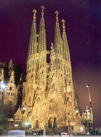 ШКОЛЬНЫЕ АКАДЕМИЧЕСКИЕ ПРОГРАММЫ В ИСПАНИИ 2024/2025 - набор временно приостановлен